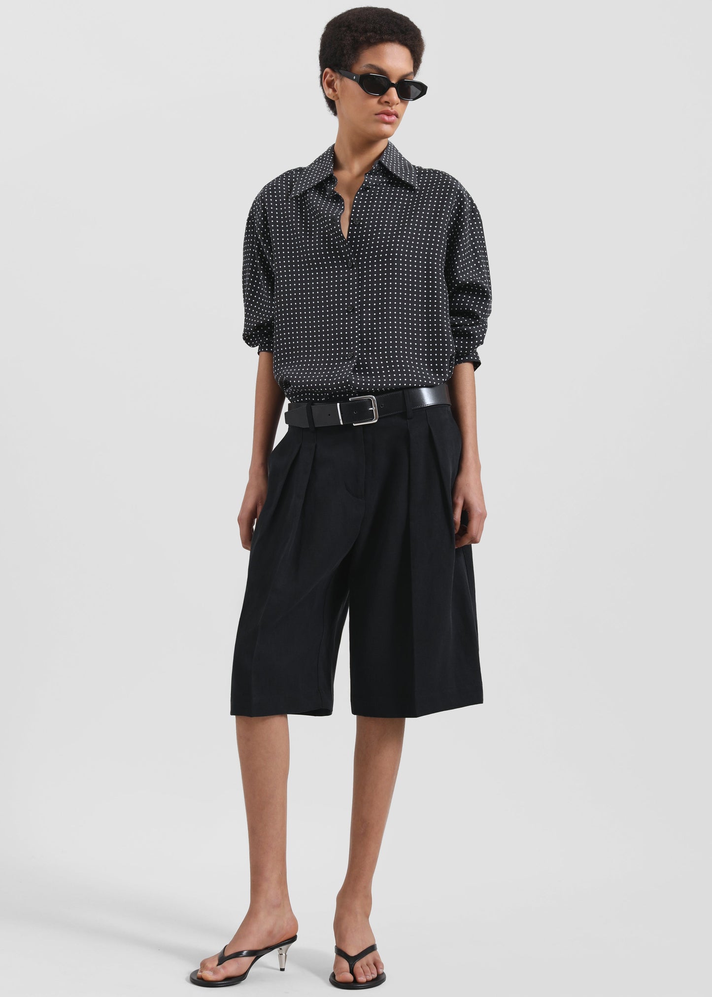 Bilbao Pleated Linen Bermuda Shorts - Black