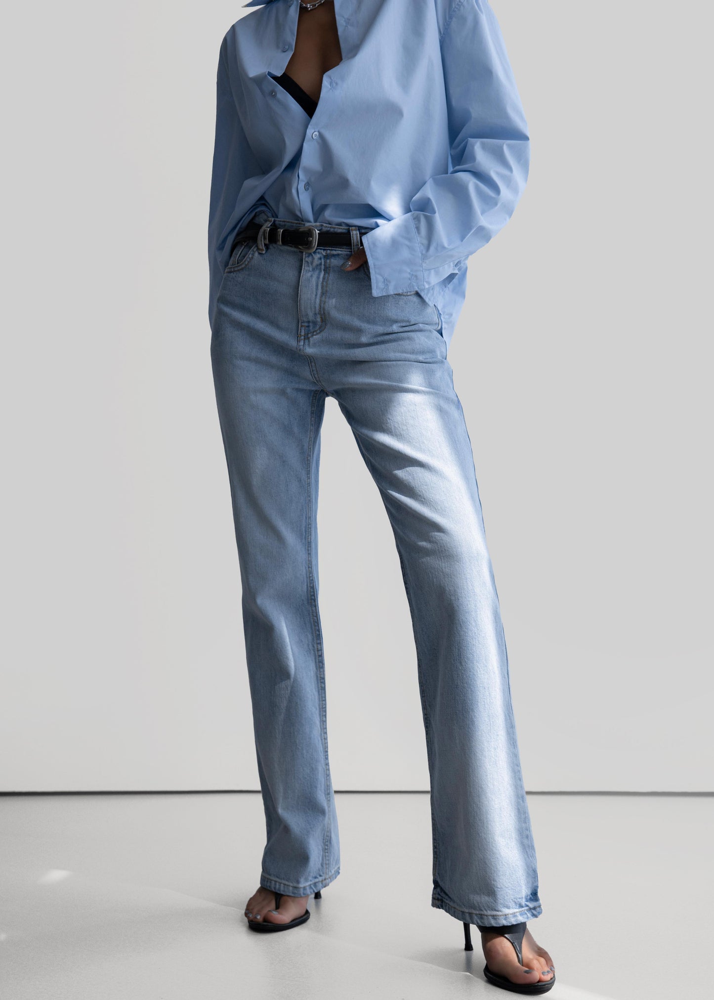 Braila Straight Leg Jeans - Light Wash