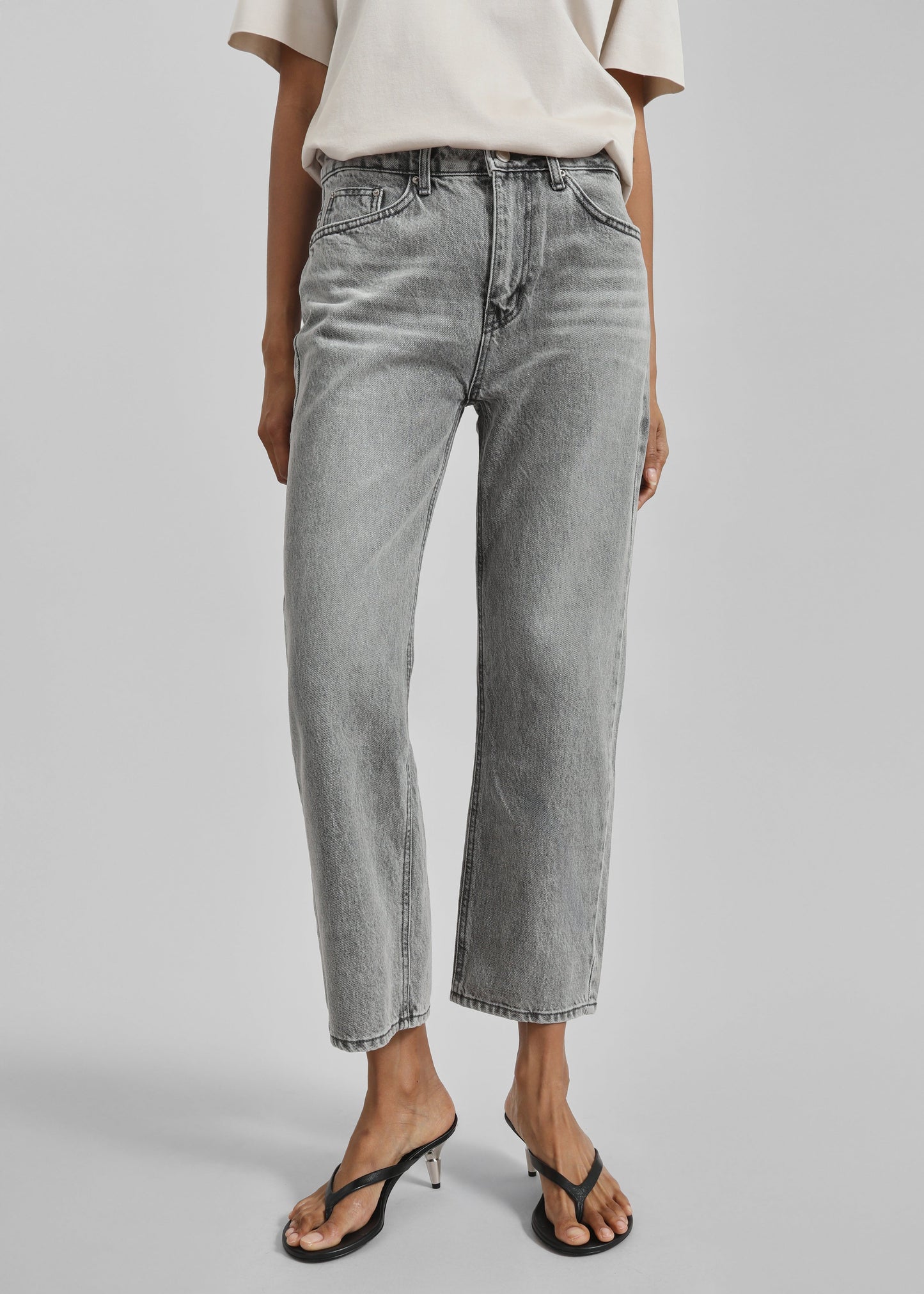 Brannor Straight Leg Jeans - Grey Wash