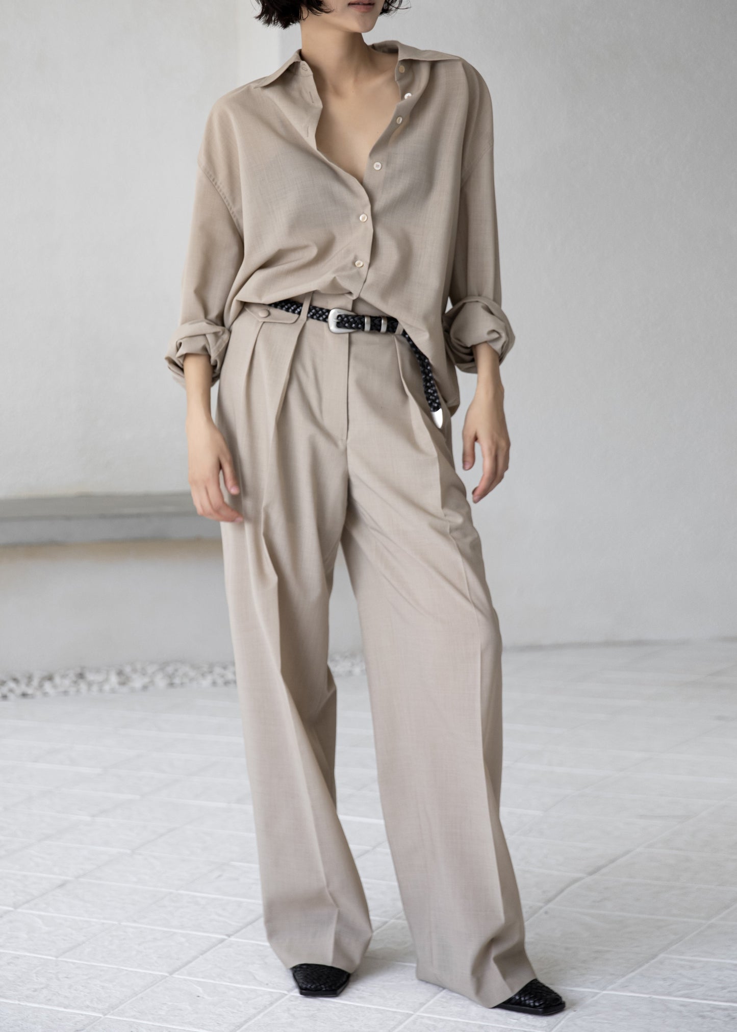 Meslay Sheer Pleated Trousers - Beige