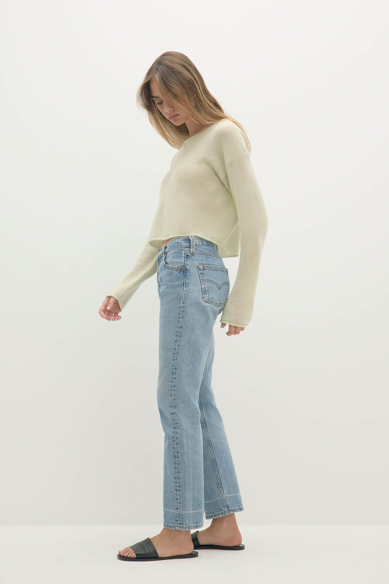 POPPIE CROPPED CASHMERE CREWNECK SWEATER