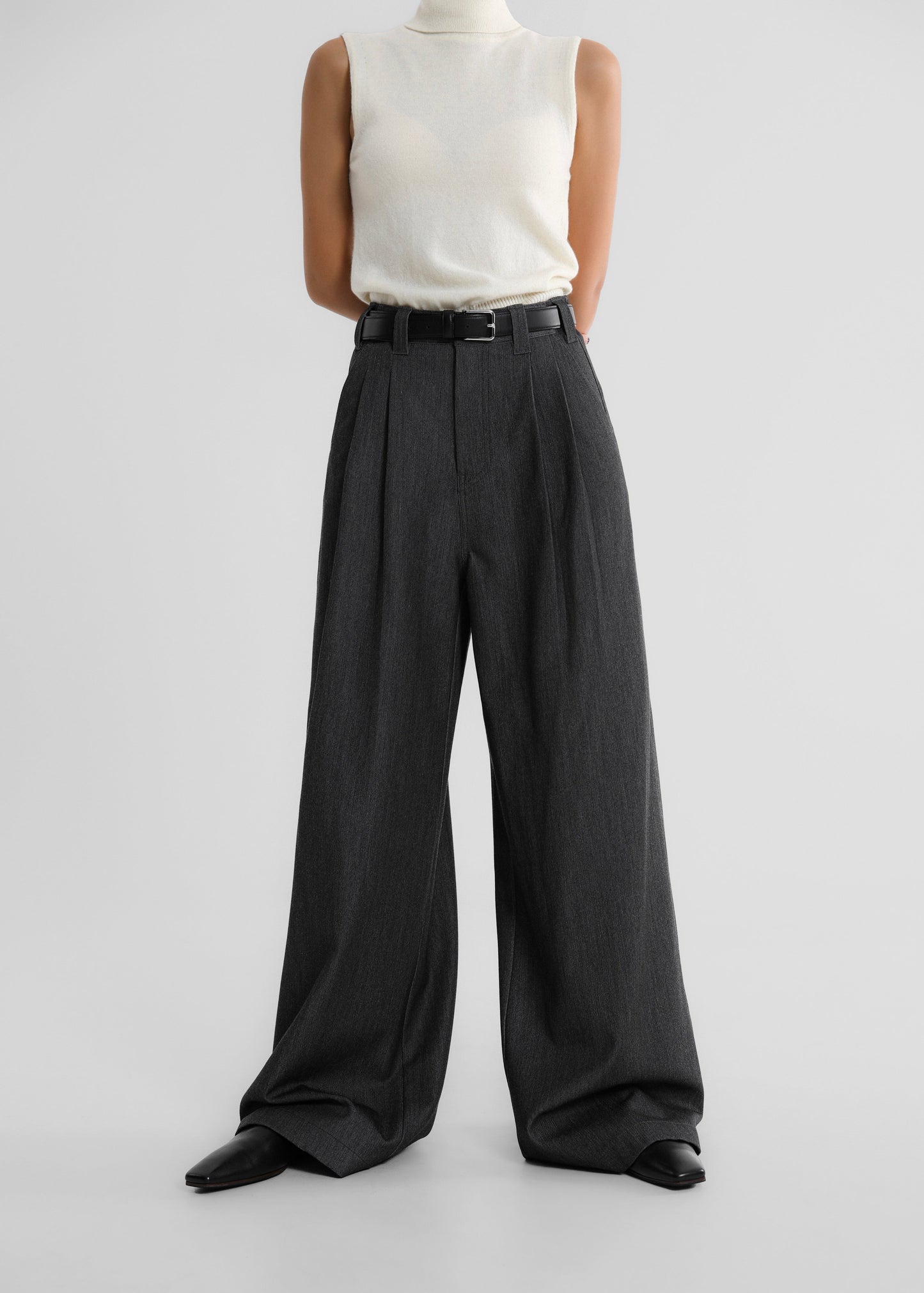 Nellore Pleated Denim Pants - Dark Grey Melange