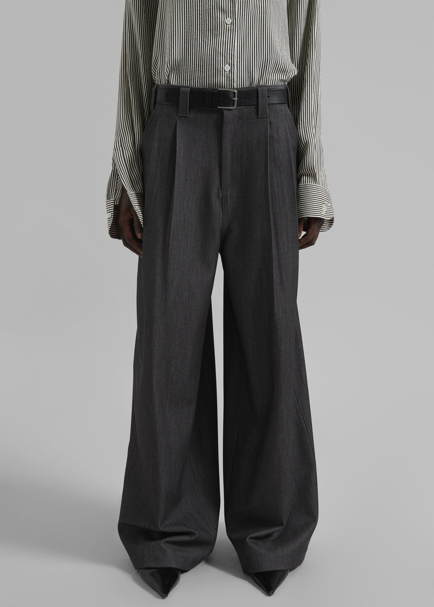 Nellore Pleated Denim Pants - Dark Grey Melange