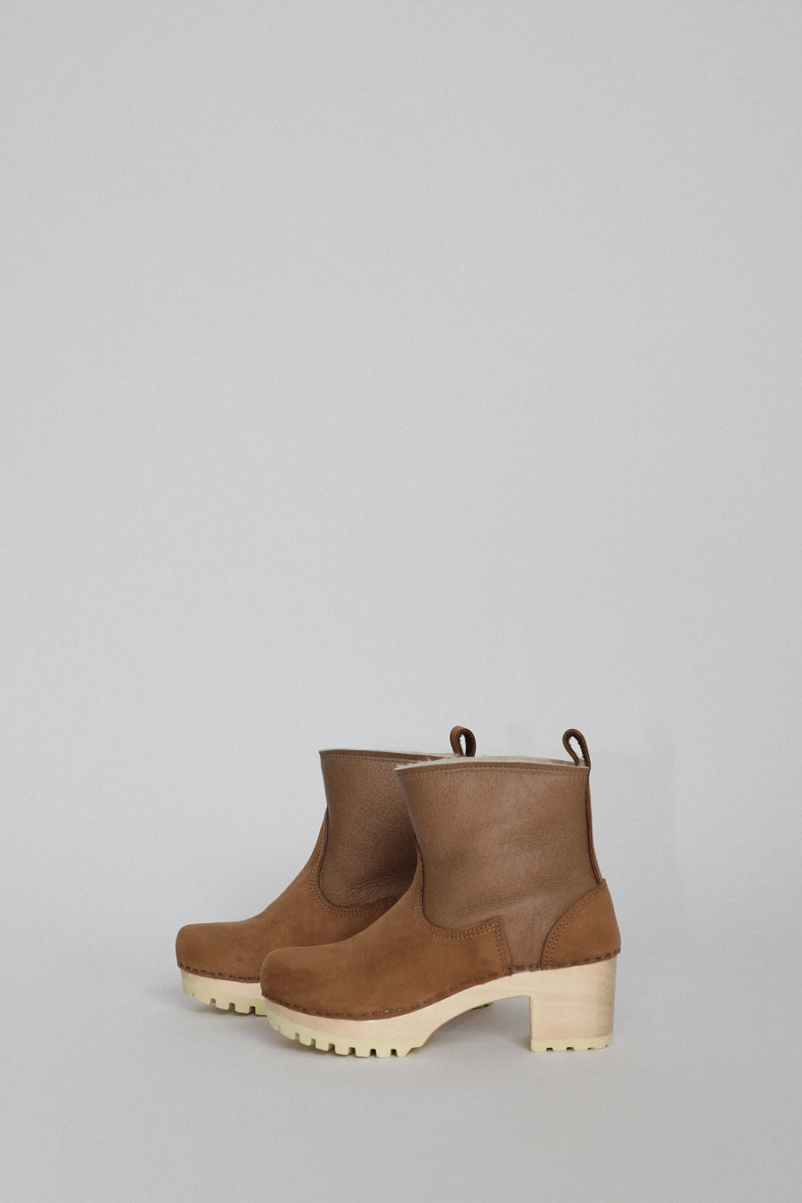 No.6 5" Pull On Shearling Clog Boot on Mid Tread in Honey Aviator on White Base