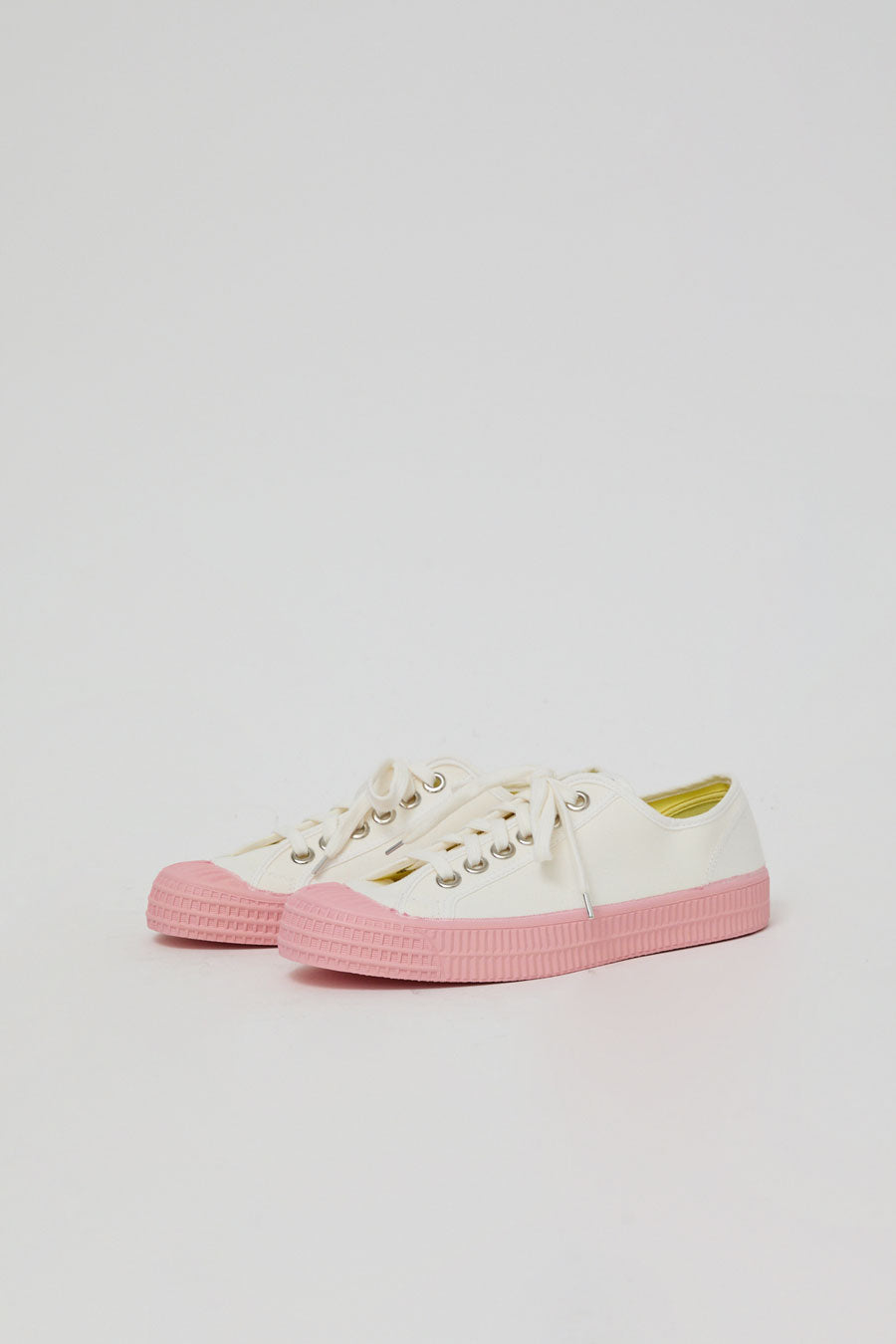 Novesta Star Master in White and Pink