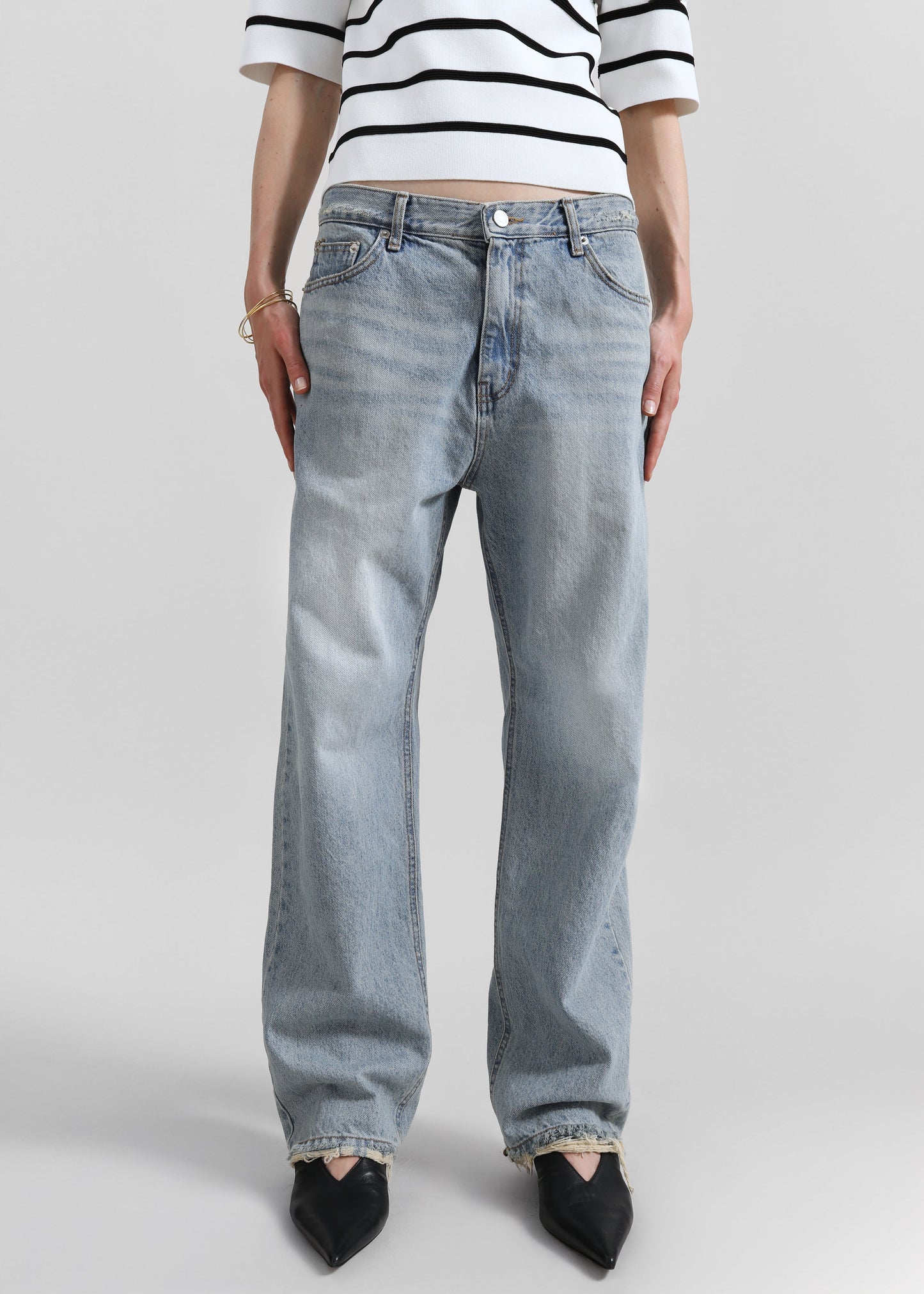 Tarmi Straight Leg Jeans - Light Wash
