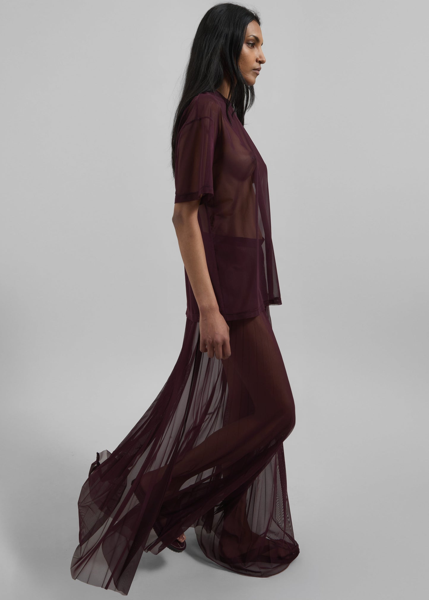 Vallen Pleated Mesh Maxi Skirt - Burgundy