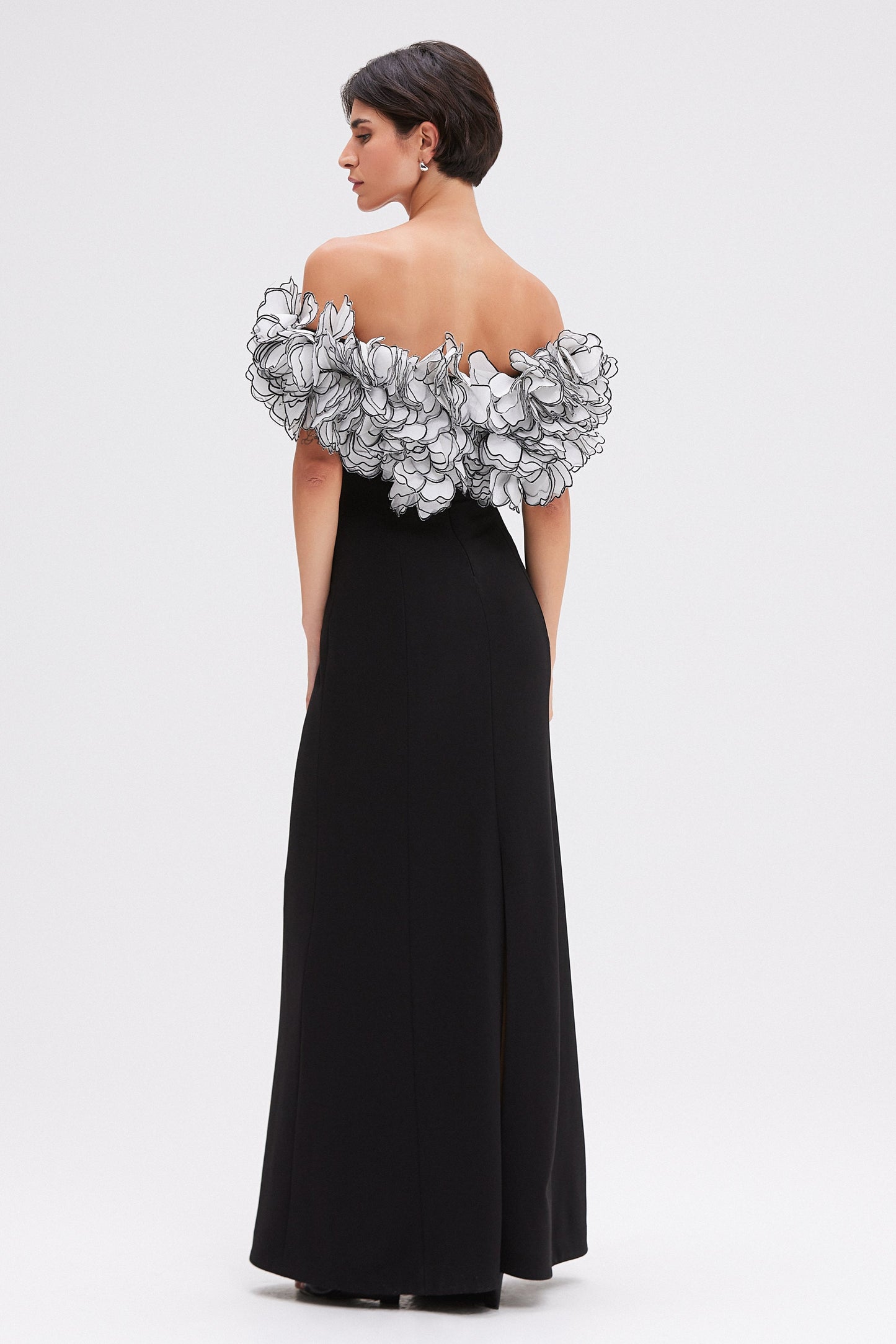 FLUTTER MAXI DRESS (RUNWAY)