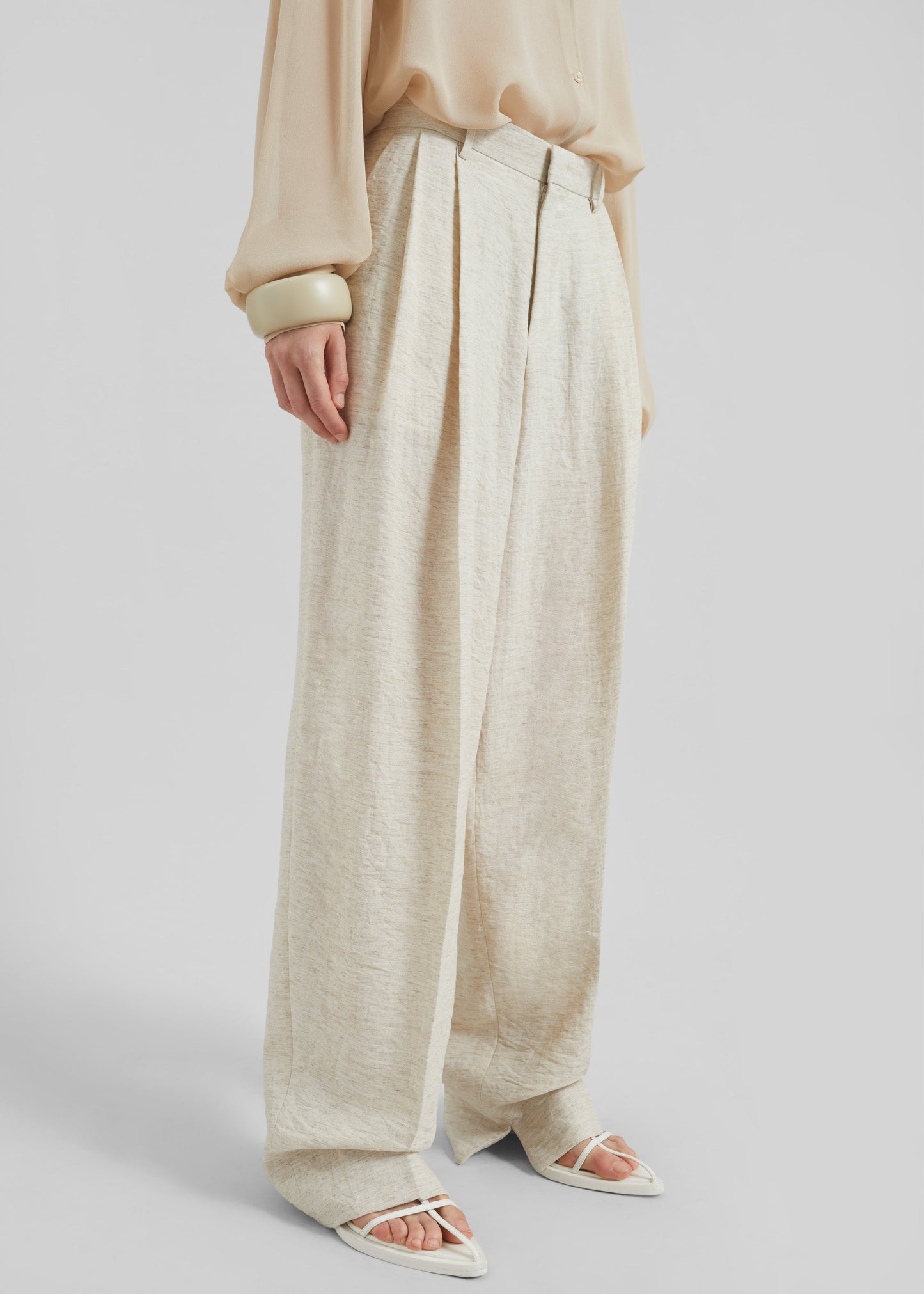 Wendin Pleated Trousers - Beige Melange