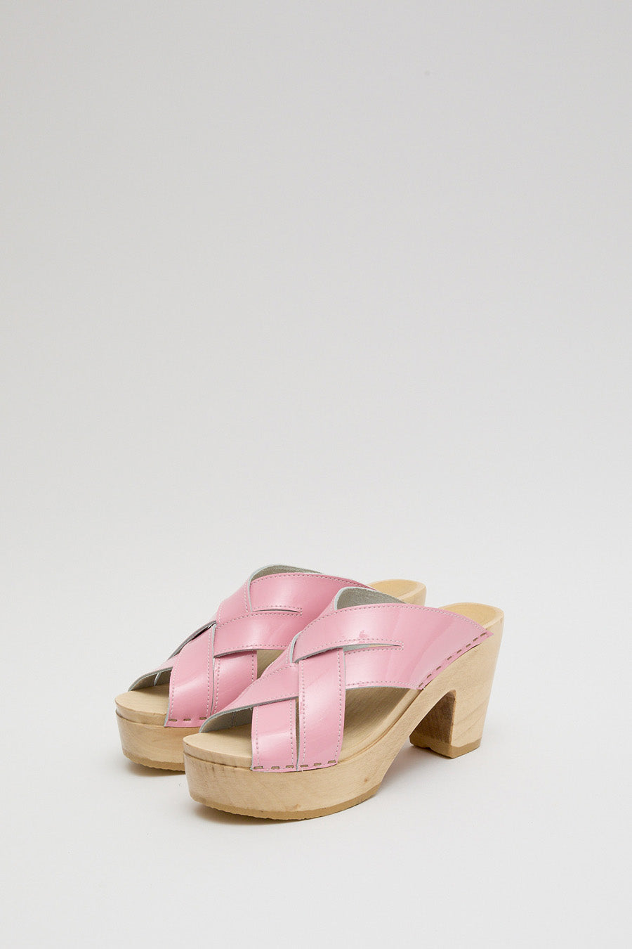No.6 Basket Clog on Platform in Pink Patent