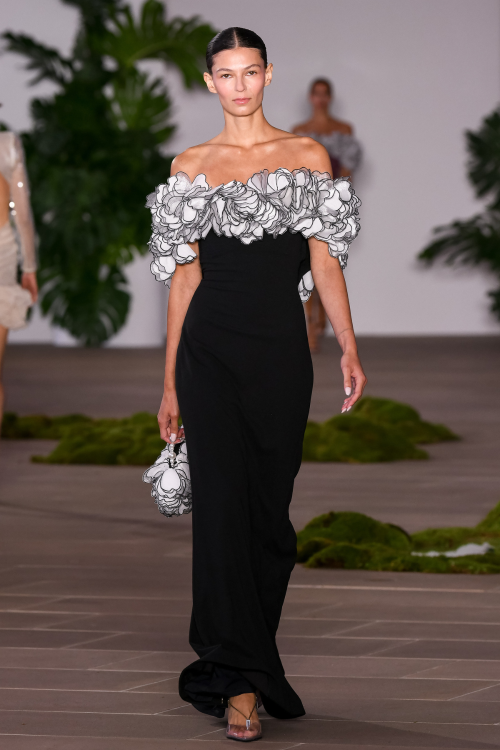 FLUTTER MAXI DRESS (RUNWAY)