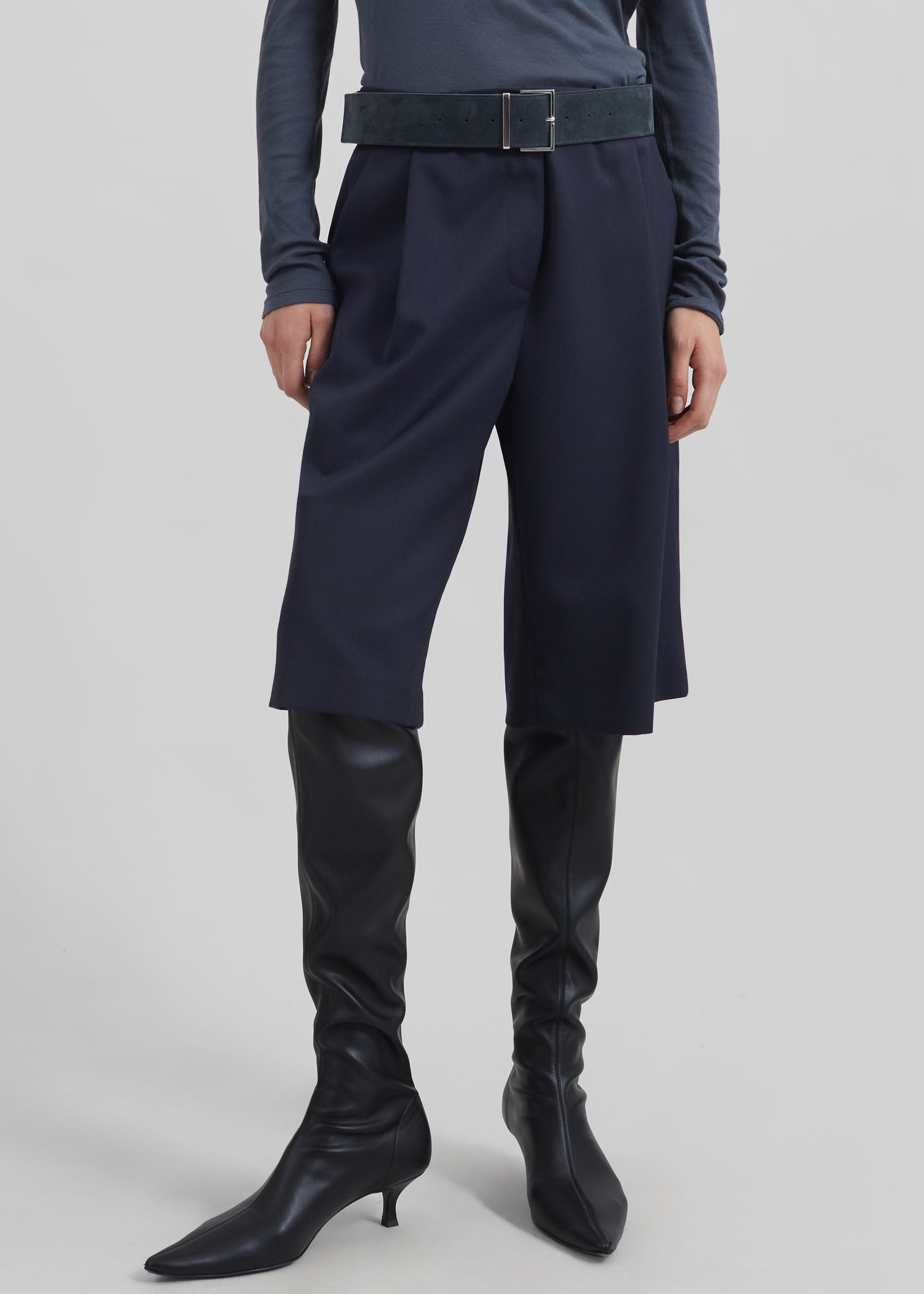 Bilbao Pleated Bermuda Shorts - Navy