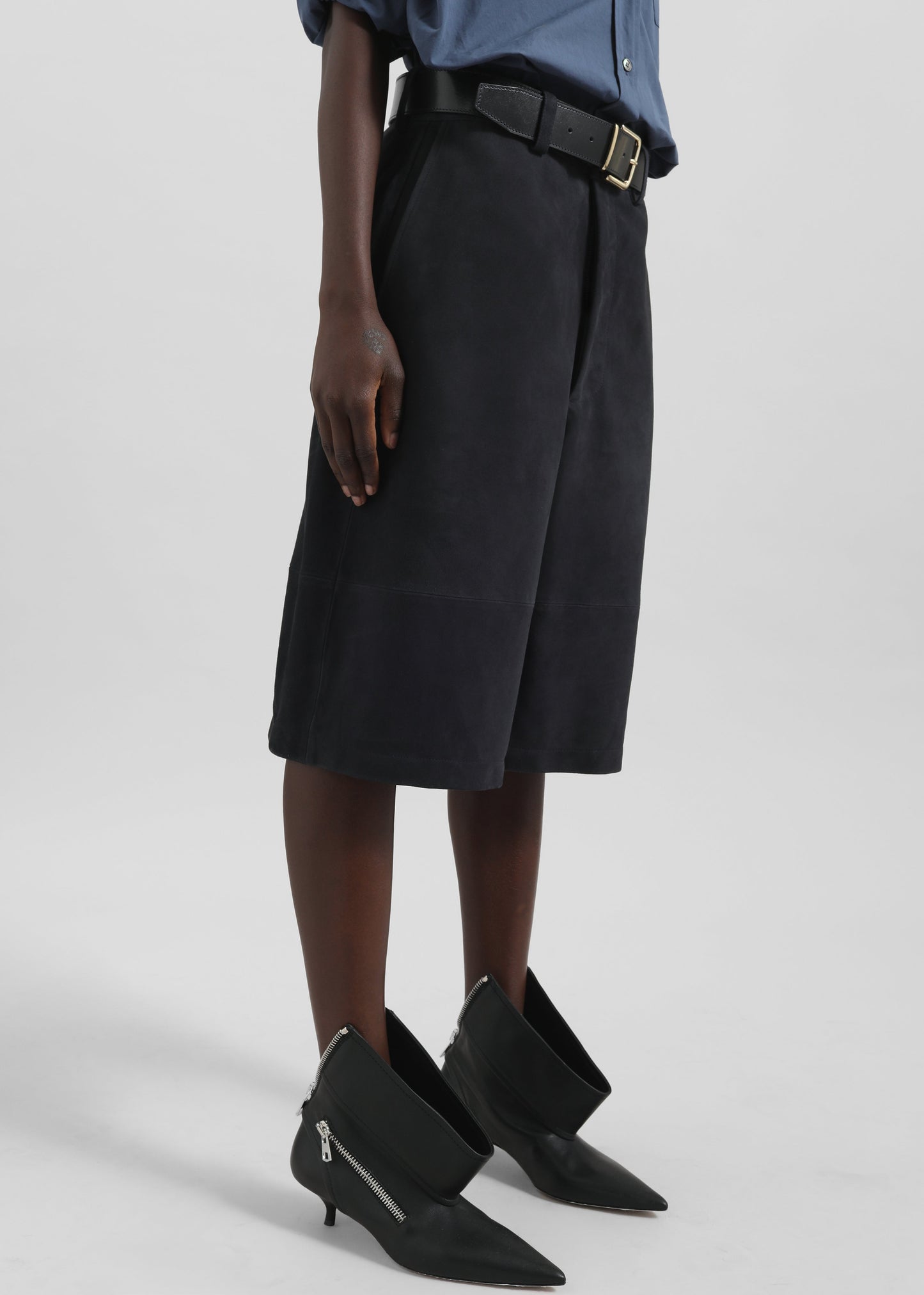 Dartsel Suede Bermuda Shorts - Navy