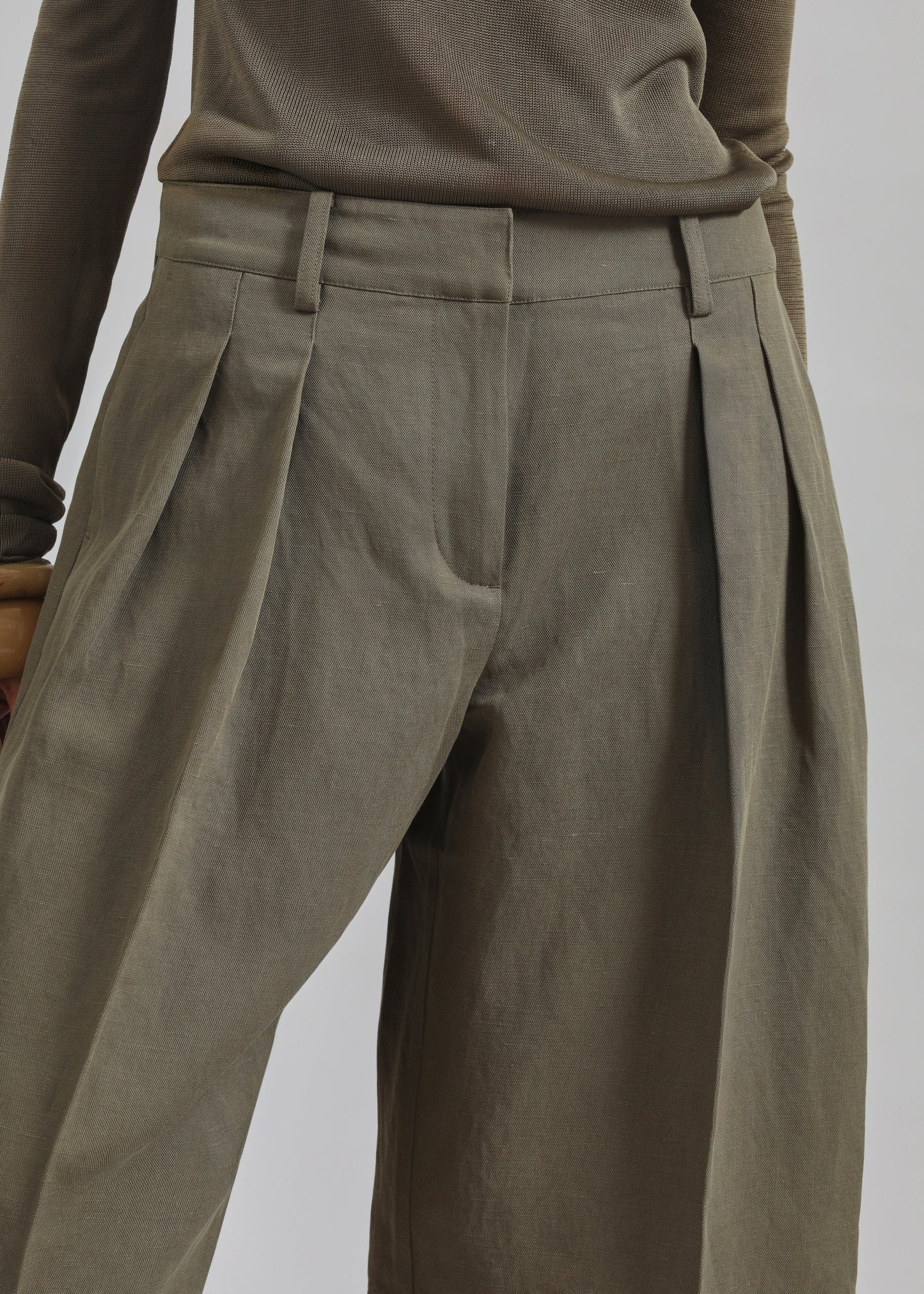 Daytona Pleated Linen Trousers - Khaki
