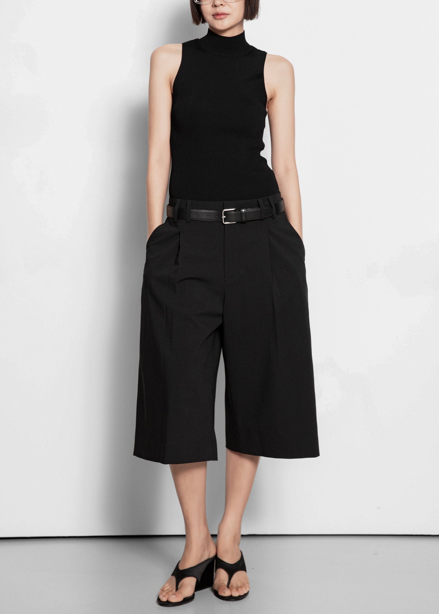 Meldert Bermuda Shorts - Black