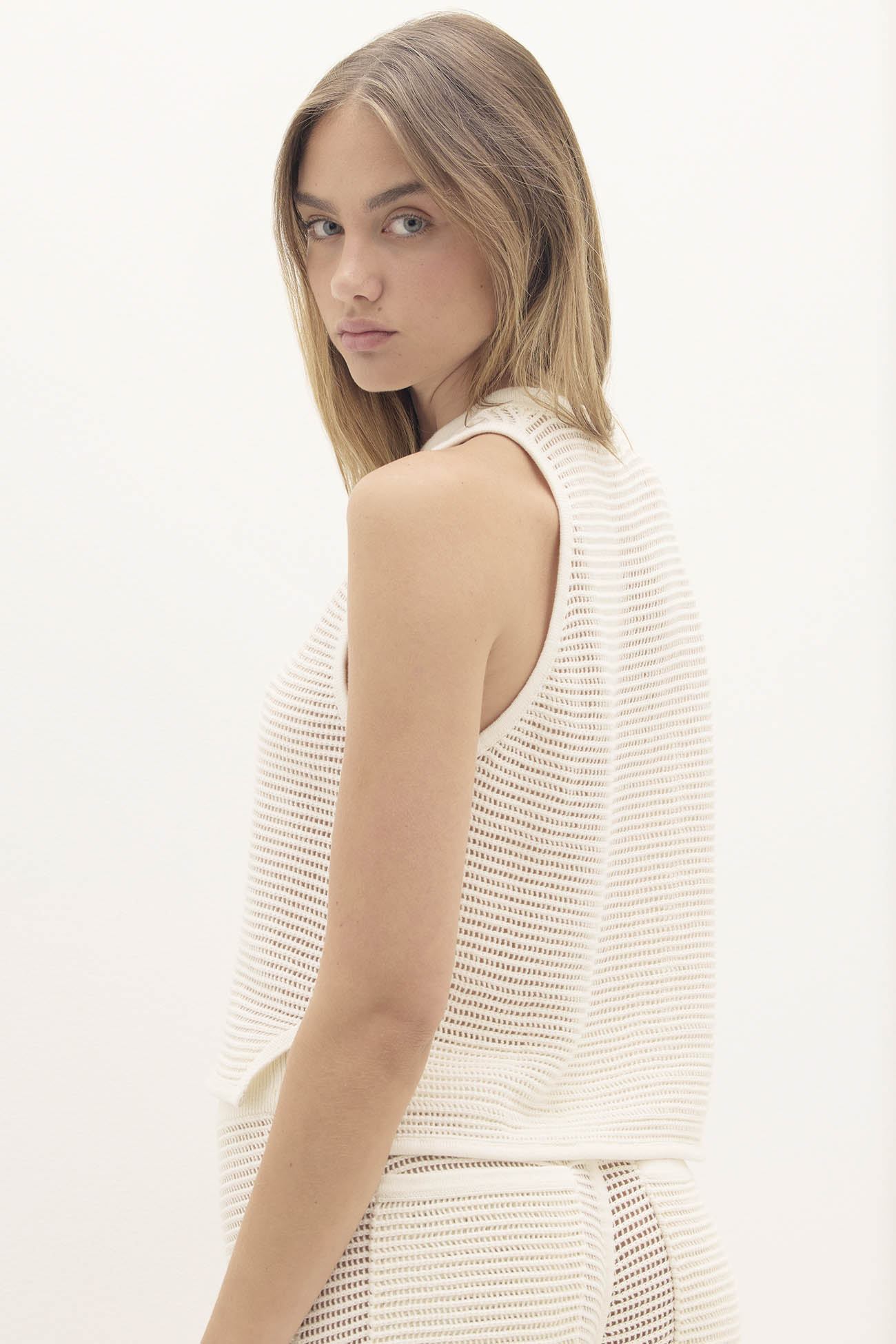 ESSENSE CREWNECK TANK