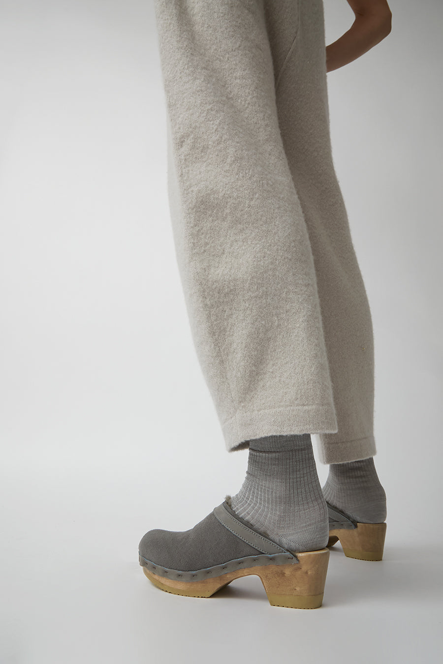 No.6 Dakota Shearling Clog on Mid Heel in Smoke Suede and Cloud