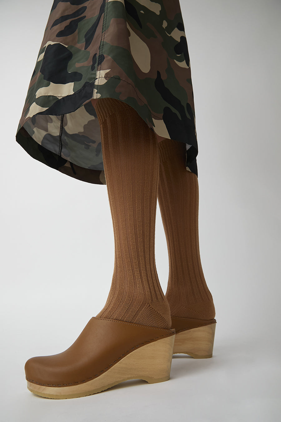 No.6 New School Clog on Wedge in Palomino