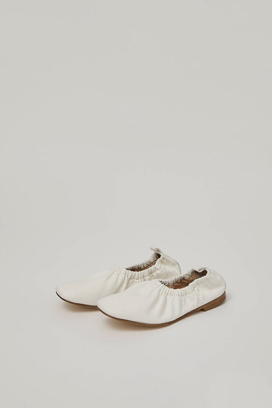 No.6 Travel Ballerina in Latte