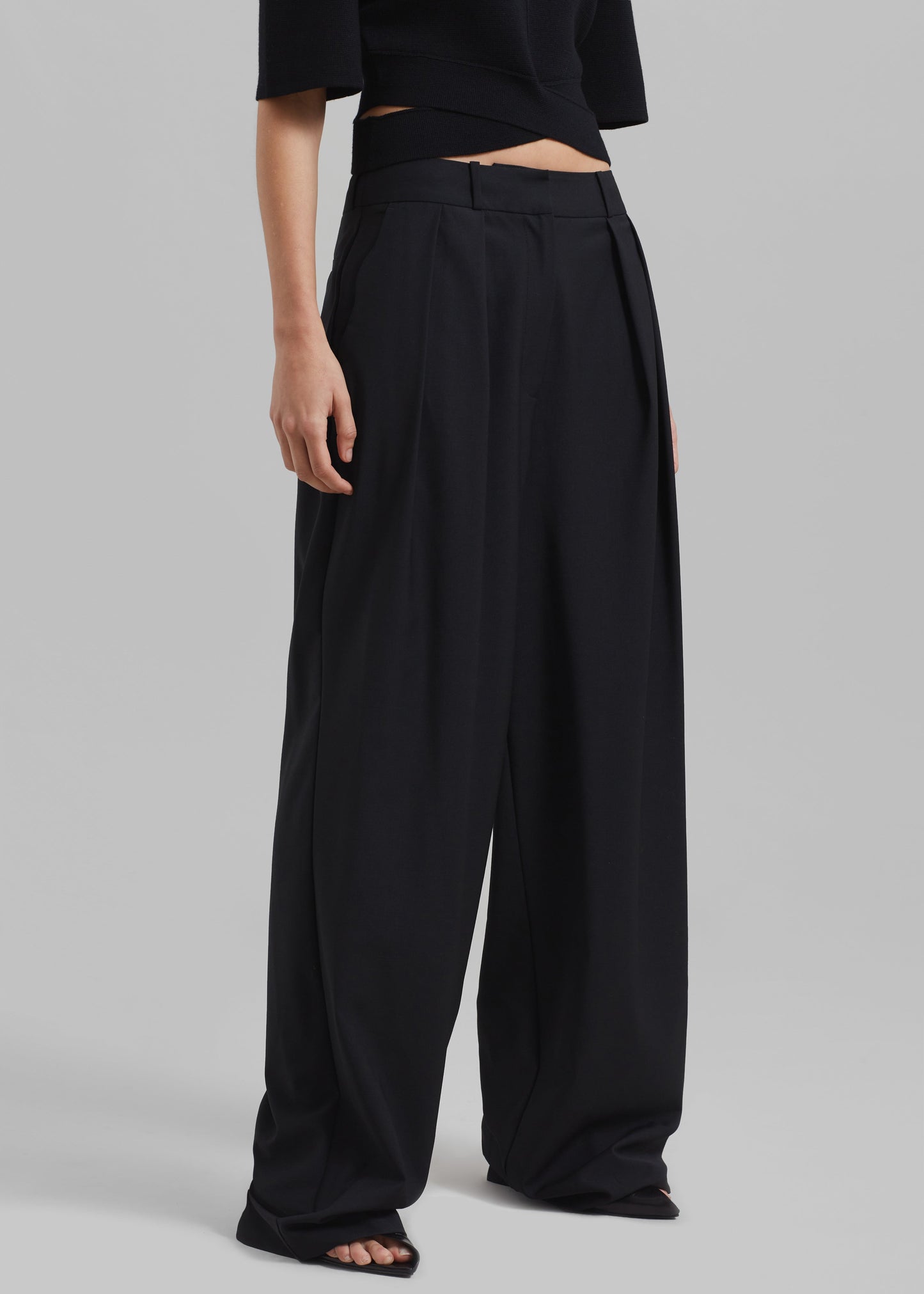 Ripley Pleated Trousers - Black
