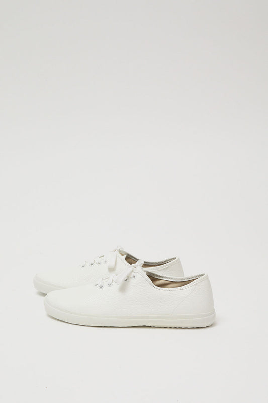 Reproduction of Found 4600 Trainer in White