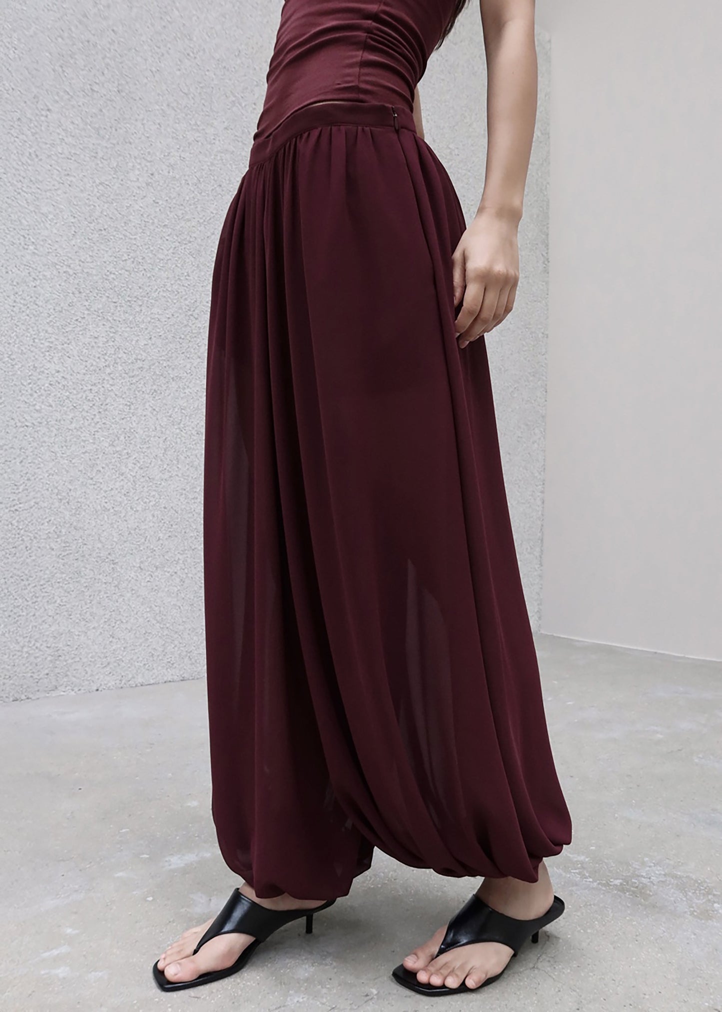 Solrae Fluid Balloon Pants - Burgundy